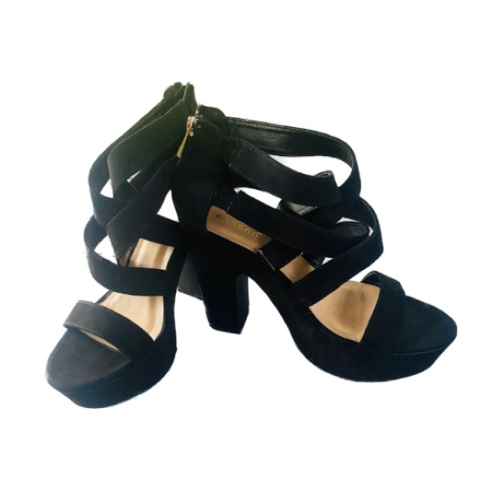 BAMBOO® Women's Simple Platform Chunky Heel Sandal, Black S/ 8.5